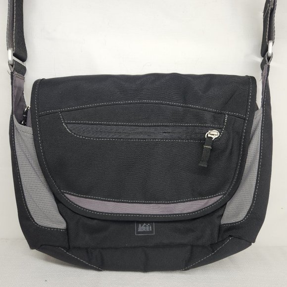 REI Bags Rei Nylon Outdoor Crossbody Bag Multi Pockets Mens 45 X 1